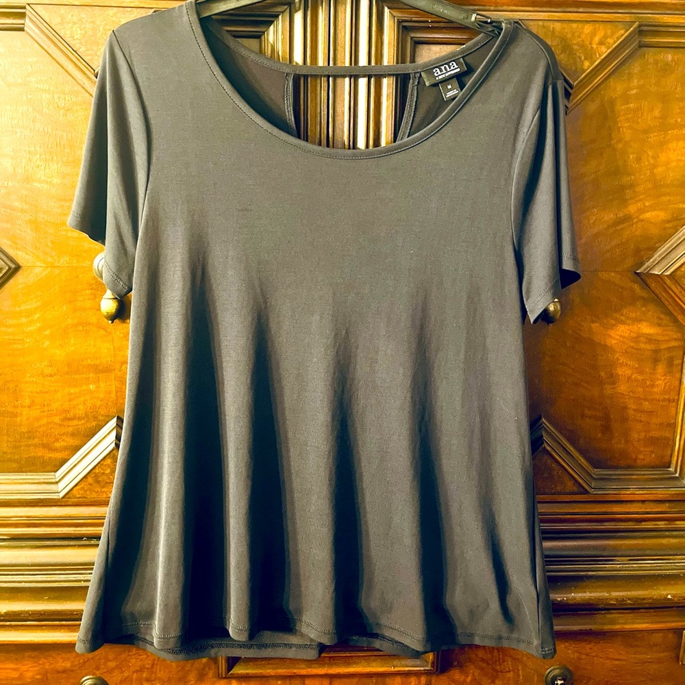 a.n.a. A New Approach.  Short sleeve charcoal top with knot detail.  Like new. M